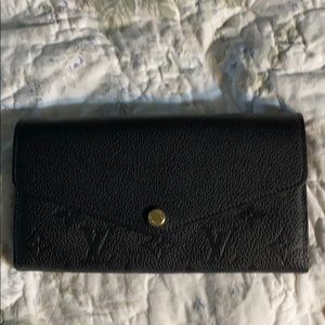 Louis Vuitton Wallet - 100% Authentic